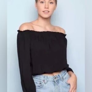 Brandy Melville off the should top